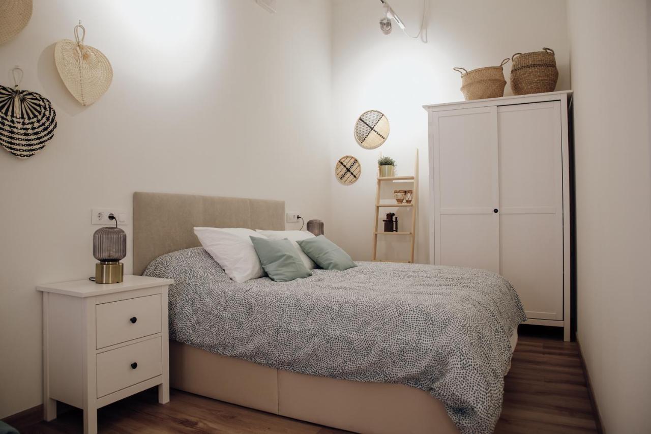 Apartamento Mercadal Apartment ตูเดลา ภายนอก รูปภาพ